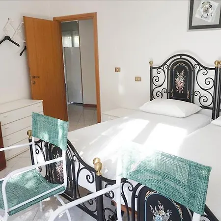 Апартаменты Viale Bologna 3 Piano Морской Милан